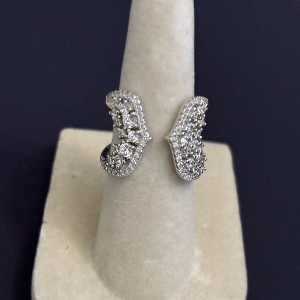 CZ 925 beautiful Sparkling Silver Crystal Ring size 5
